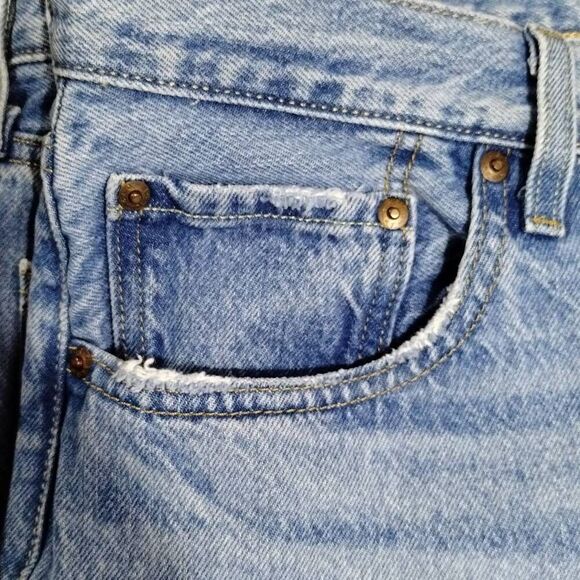 Levi's 501 Distressed Classic Straight Jeans Light Blue Sz 34 x28 - Picture 10 of 12